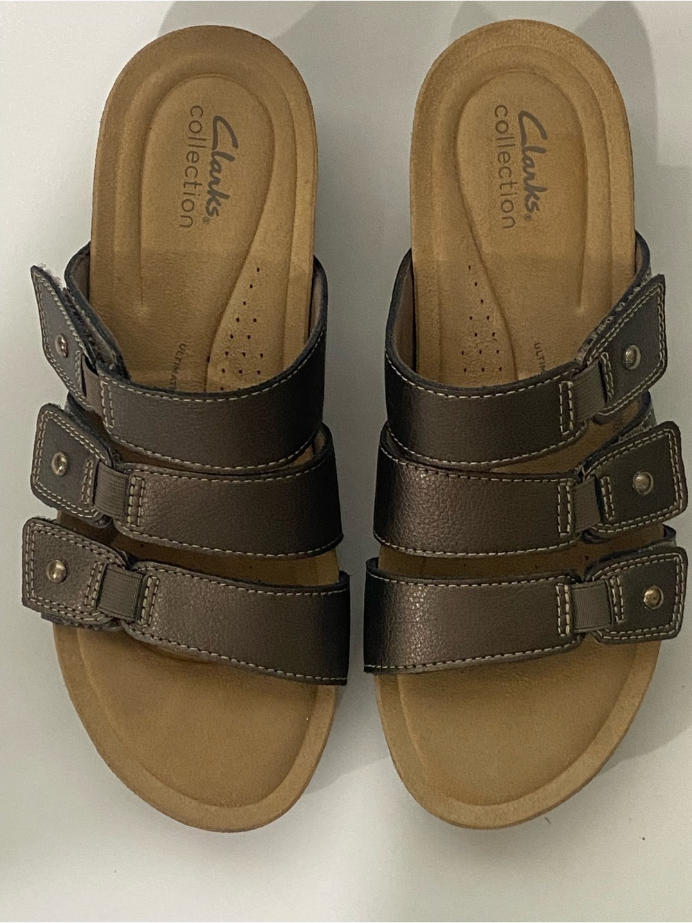 Clarks Collection Triple Strap Comfort Slide Sandals Bronze Metallic W/ 9 EUC